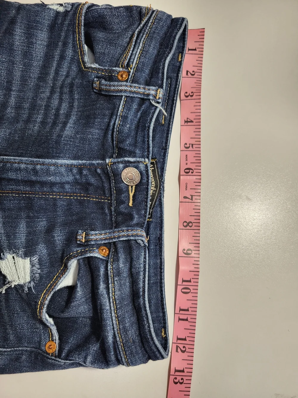 Abercrombie & Fitch Distressed Women’s Jeans